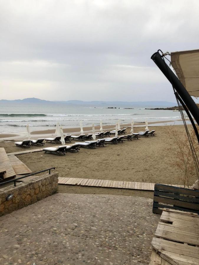 Διαμέρισμα Για Οικογένεια Με Θέα Την Θάλασσα Lägenhet Arkoudi Exteriör bild